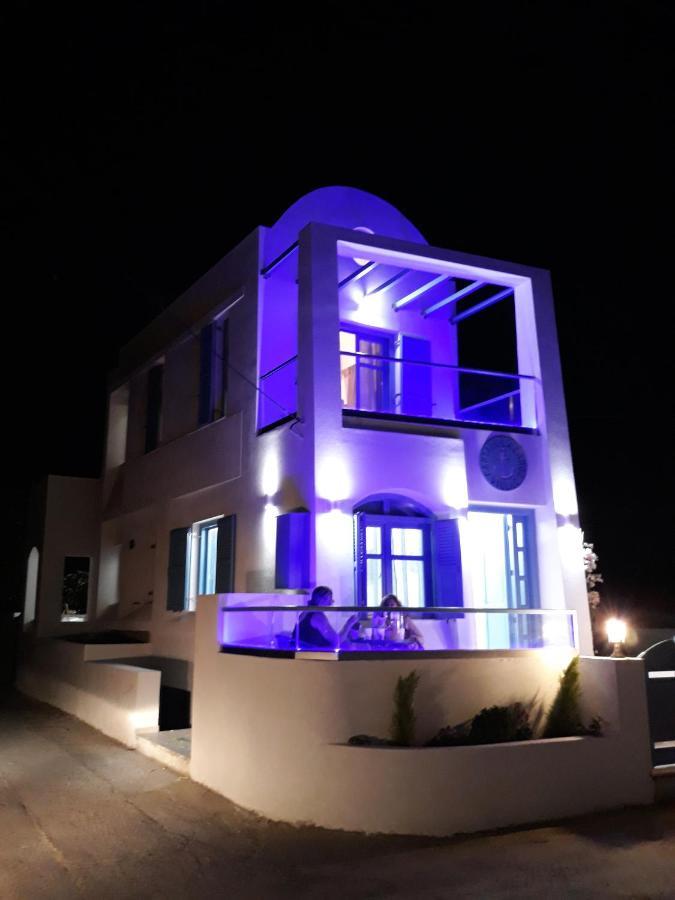 Located By The Sea One Beachfront Private Captain Lazaros Pool Villa With Loft In 750Sqm Spacious Private Plot-Jacuzzi-Sunrelax-Furnished Terace-Gazebo-Private Parking,Sleep 3 Adults And 2 Children, Just Steps From The Black Beach-Seaview เปริสซา ภายนอก รูปภาพ